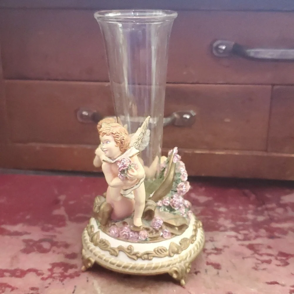 Judith Winslow 'A Place for Love' Mini Vase JL863